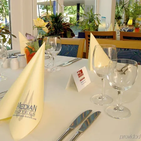 Median Messe Otel 3*