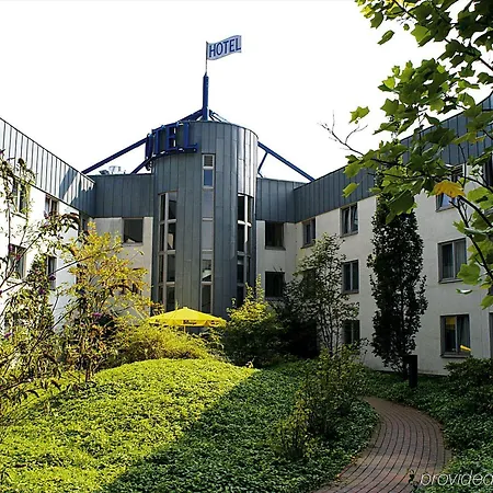Median Messe Hotel 3*