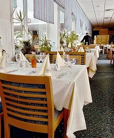Hotel Median Messe 3*